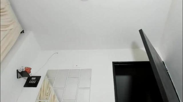 Image 3 of sarita_loven Stream on Chaturbate on 1 month ago
