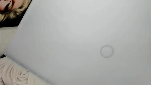 Image 7 of sarita_loven Stream on Chaturbate on 2 days ago