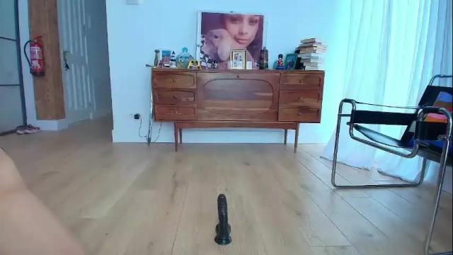 Image 10 of sarita_slovan Stream on Chaturbate on 6 months ago