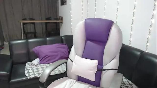 Image 11 of saritaprincess Stream on Chaturbate on 1 month ago