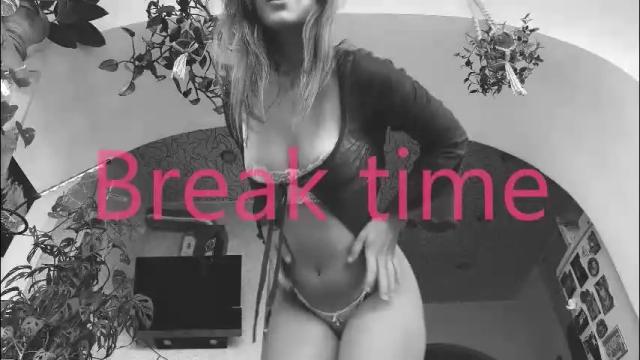 Image 2 of sasha_moormeoow Stream on Chaturbate on 24 days ago
