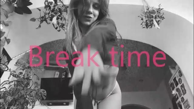 Image 2 of sasha_moormeoow Stream on Chaturbate on 8 days ago