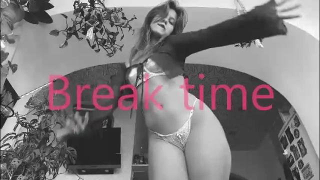 Image 2 of sasha_moormeoow Stream on Chaturbate on 1 month ago