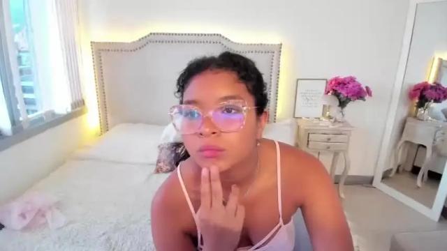 Image 4 of sasha_se Stream on Chaturbate on 15 months ago