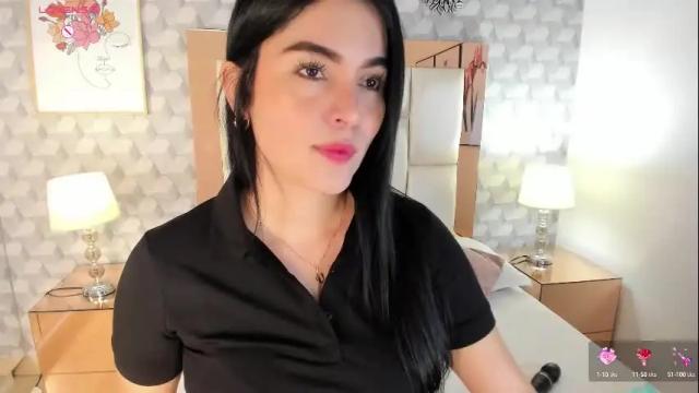 Image 2 of sasha_sims Stream on Chaturbate on 1 month ago