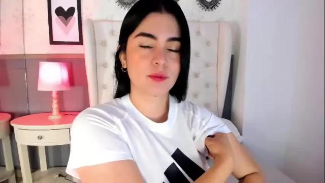 Image 2 of sasha_sims Stream on Chaturbate on 24 days ago