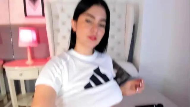 Image 4 of sasha_sims Stream on Chaturbate on 24 days ago