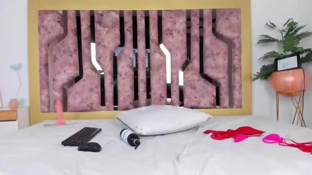 Image 11 of sasha_stele Stream on Chaturbate on 14 months ago