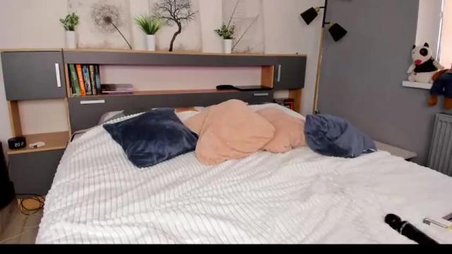 Image 12 of sashaevans_ Stream on Chaturbate on 17 months ago