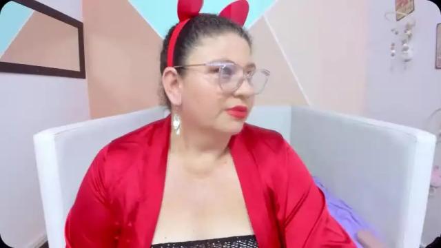 Image 2 of sashagreys1 Stream on Chaturbate on 13 months ago