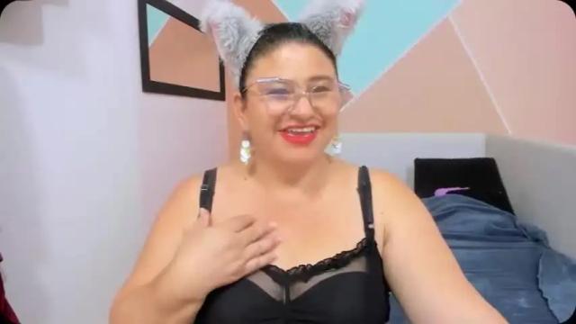 Image 3 of sashagreys1 Stream on Chaturbate on 13 months ago
