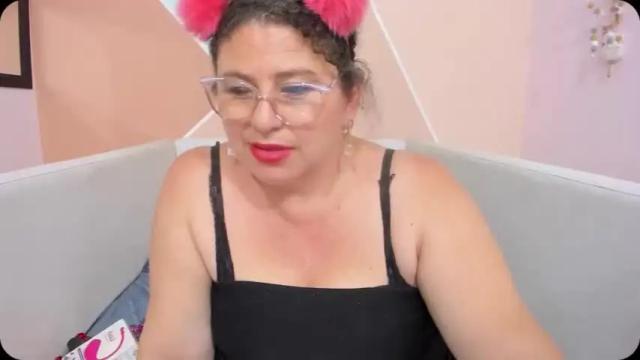 Image 4 of sashagreys1 Stream on Chaturbate on 13 months ago