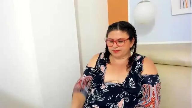 Image 3 of sashagreys1 Stream on Chaturbate on 1 month ago