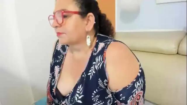 Image 2 of sashagreys1 Stream on Chaturbate on 27 days ago