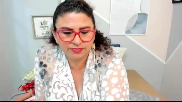 Image 4 of sashagreys1 Stream on Chaturbate on 13 days ago