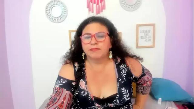 Image 2 of sashagreys1 Stream on Chaturbate on 15 hours ago