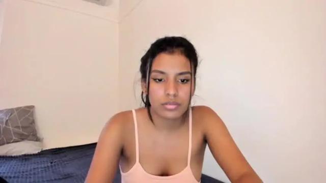 Image 11 of sashajones5 Stream on Chaturbate on 14 months ago