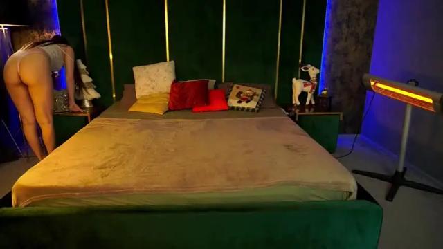 Image 2 of sashamyluv Stream on Chaturbate on 17 months ago