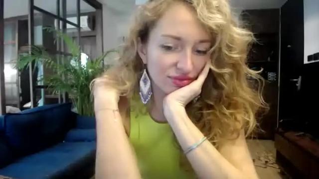 Image 11 of sashasweetsasha Stream on Chaturbate on 16 months ago