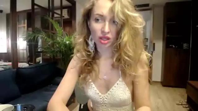 Image 12 of sashasweetsasha Stream on Chaturbate on 15 months ago