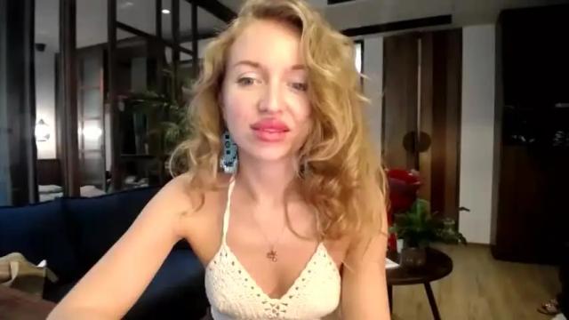 Image 11 of sashasweetsasha Stream on Chaturbate on 15 months ago