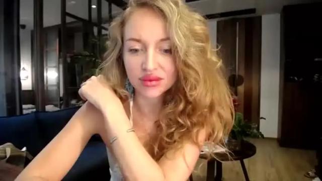 Image 4 of sashasweetsasha Stream on Chaturbate on 15 months ago