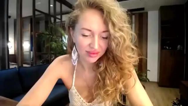 Image 12 of sashasweetsasha Stream on Chaturbate on 15 months ago