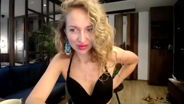 Image 12 of sashasweetsasha Stream on Chaturbate on 14 months ago