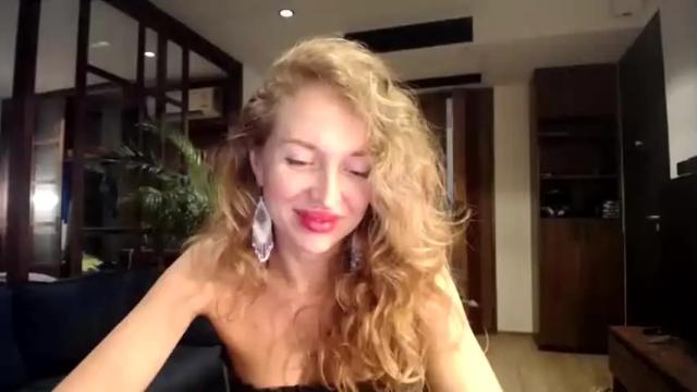 Image 10 of sashasweetsasha Stream on Chaturbate on 14 months ago