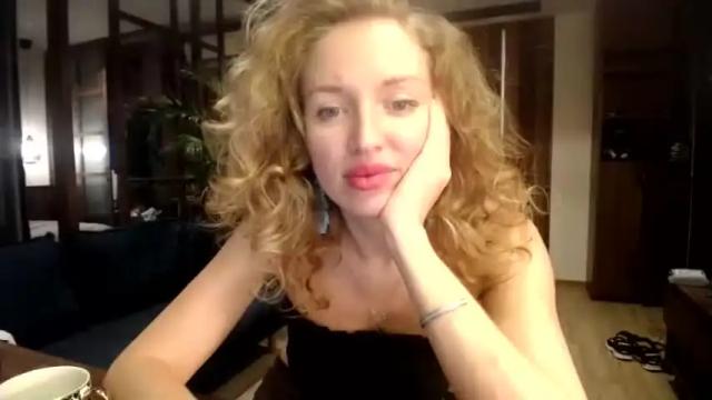 Image 12 of sashasweetsasha Stream on Chaturbate on 14 months ago