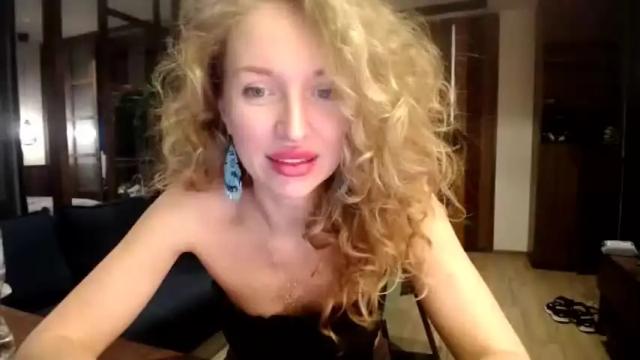 Image 2 of sashasweetsasha Stream on Chaturbate on 14 months ago
