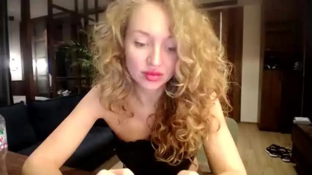 Image 8 of sashasweetsasha Stream on Chaturbate on 14 months ago