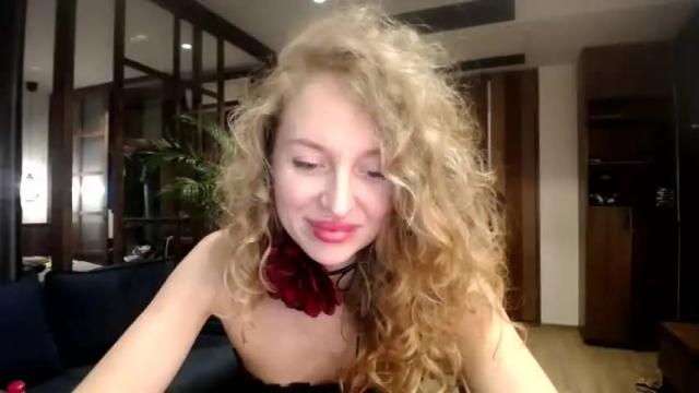 Image 12 of sashasweetsasha Stream on Chaturbate on 14 months ago