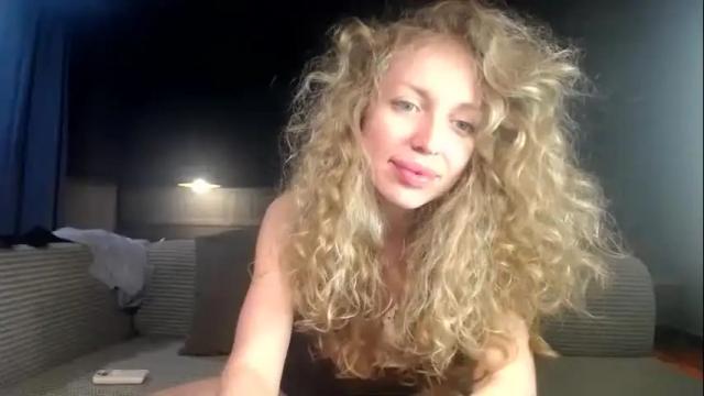 Image 12 of sashasweetsasha Stream on Chaturbate on 1 month ago