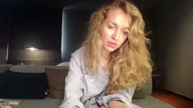 Image 12 of sashasweetsasha Stream on Chaturbate on 3 months ago