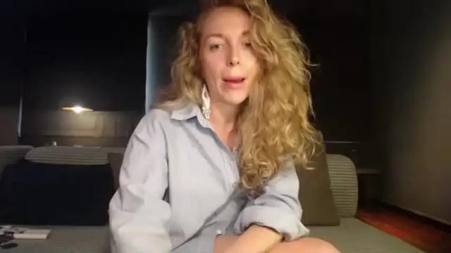 Image 3 of sashasweetsasha Stream on Chaturbate on 3 months ago