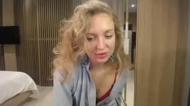 Image 11 of sashasweetsasha Stream on Chaturbate on 3 days ago