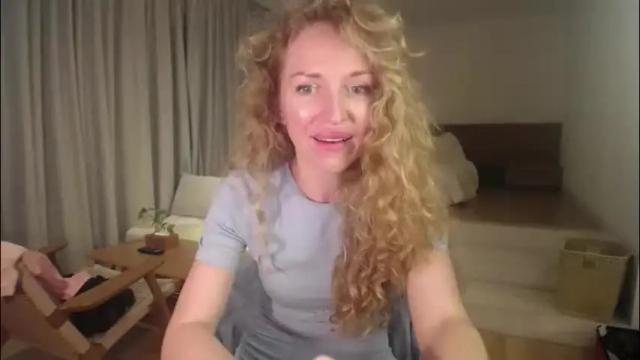 Image 8 of sashasweetsasha Stream on Chaturbate on 1 month ago