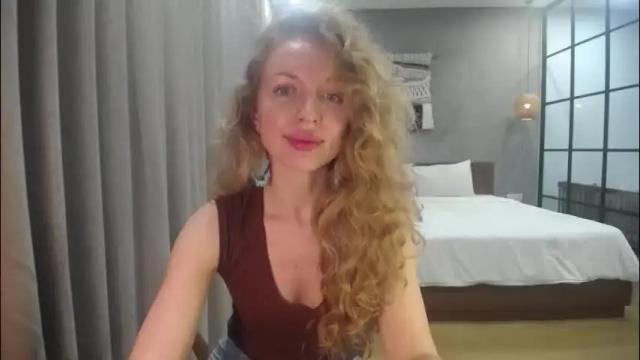 Image 3 of sashasweetsasha Stream on Chaturbate on 1 month ago