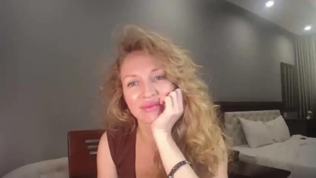 Image 3 of sashasweetsasha Stream on Chaturbate on 1 month ago