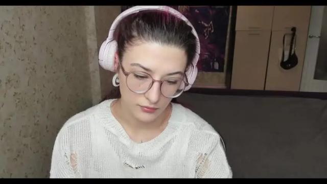 Thumbnail 2, sasniesasi_24lvl's Stream at Chaturbate, 19 months ago