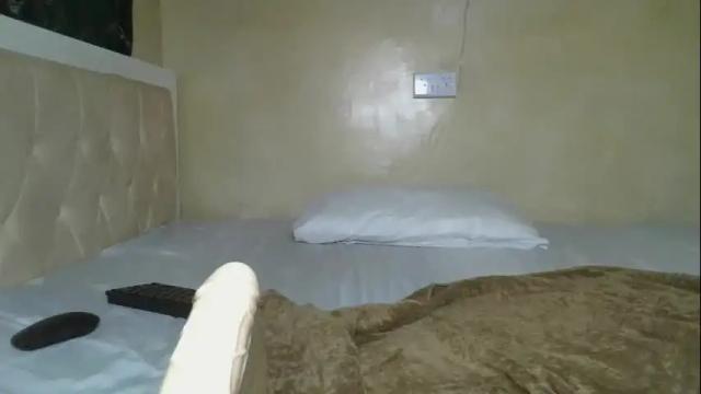 Image 10 of sassie_bee Stream on Chaturbate on 1 month ago