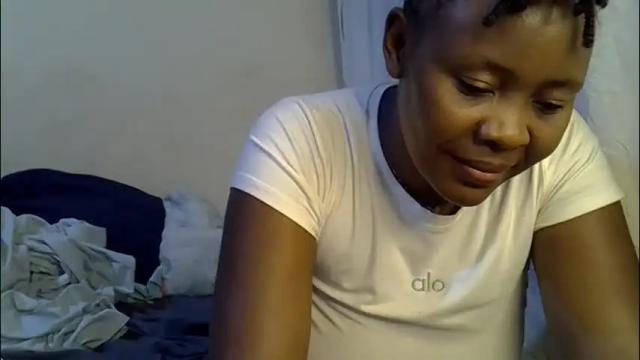 Image 10 of sassy_bella Stream on Chaturbate on 19 days ago