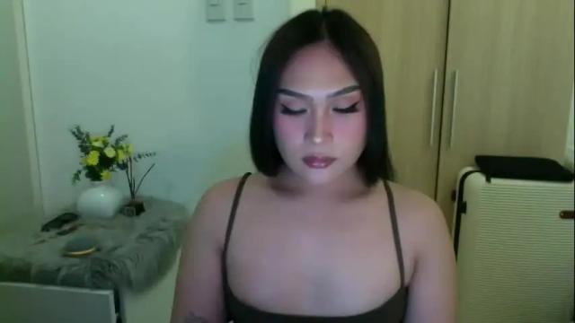 Image 11 of sassy_sarah19 Stream on Chaturbate on 28 days ago