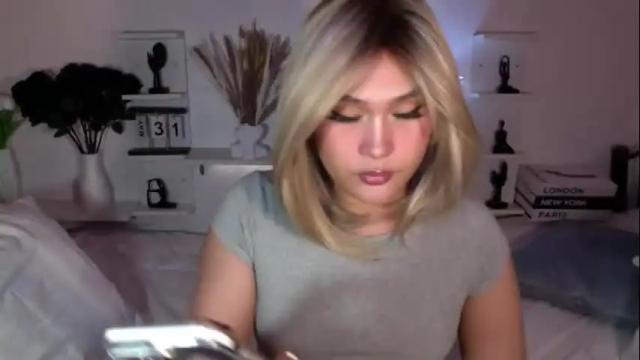 Image 12 of sassy_sarah19 Stream on Chaturbate on 7 days ago