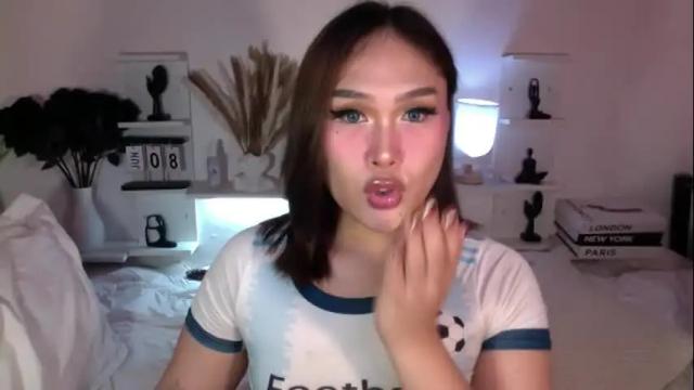 Image 10 of sassy_sarah19 Stream on Chaturbate on 1 month ago