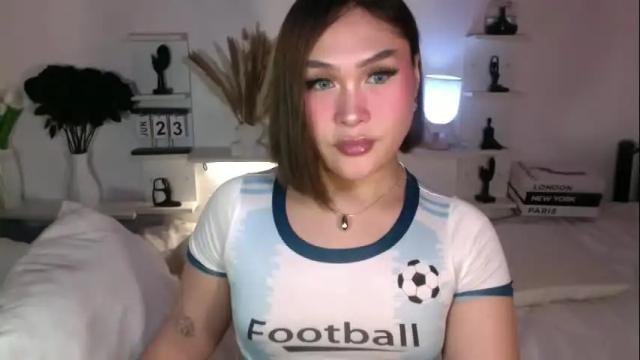 Image 10 of sassy_sarah19 Stream on Chaturbate on 1 month ago