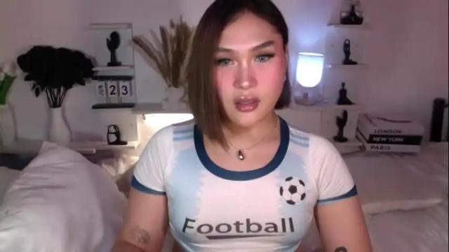 Image 6 of sassy_sarah19 Stream on Chaturbate on 1 month ago