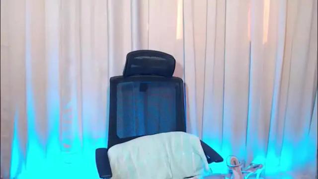 Image 2 of sassyffyra69 Stream on Chaturbate on 2 months ago