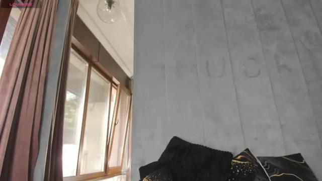 Image 3 of sassyt33n Stream on Chaturbate on 1 month ago